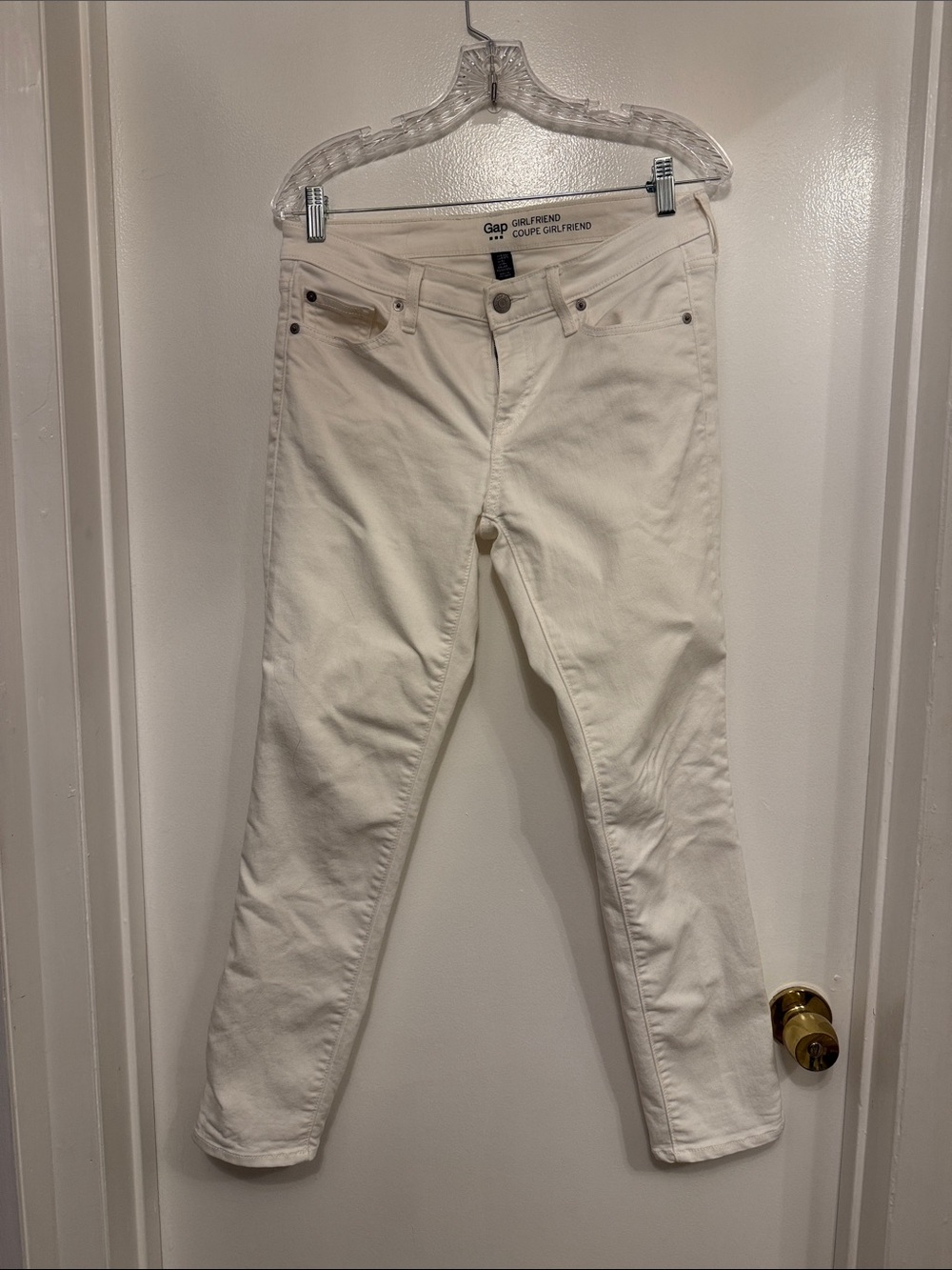 GAP Cream Girlfriend Jeans - Off-White Casual Fit